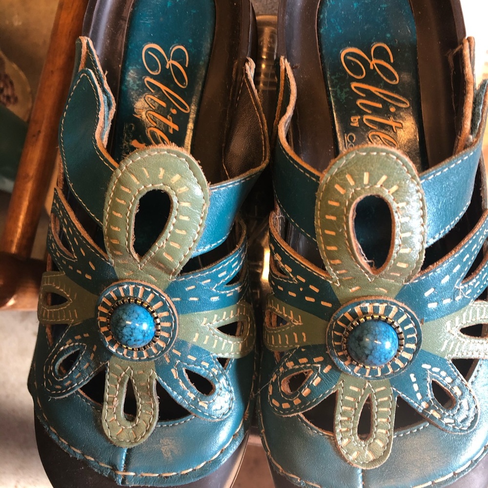 Corkys Elite size 10
